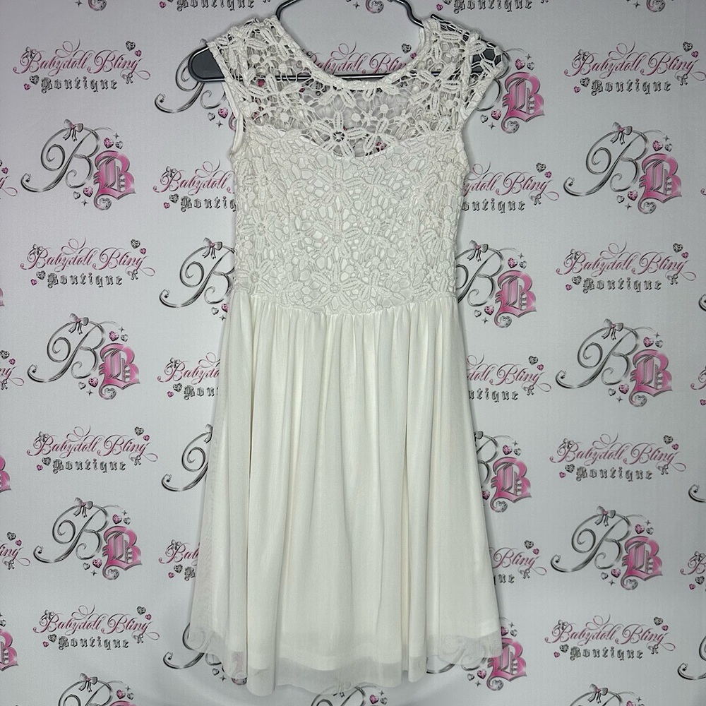 Kismet Dress less white cream floral boho cottagecore Elegant White Lace Dress
